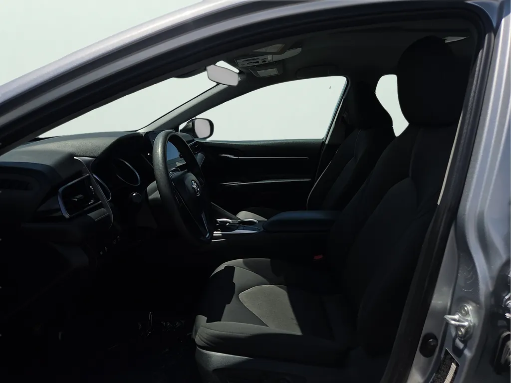 Toyota Camry photo 19