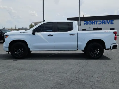 More photos of 2022 Chevrolet Silverado 1500 Custom at RightDrive - 6930 Alameda, TX