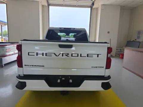 More photos of 2022 Chevrolet Silverado 1500 Custom at RightDrive - 6930 Alameda, TX