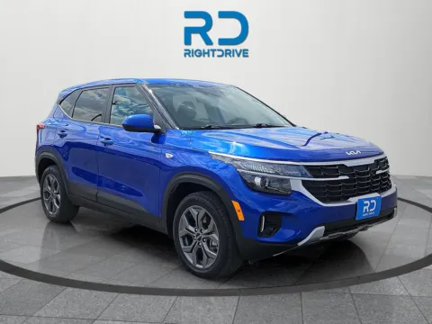 Blue 2024 Kia Seltos LX for sale in El Paso, TX