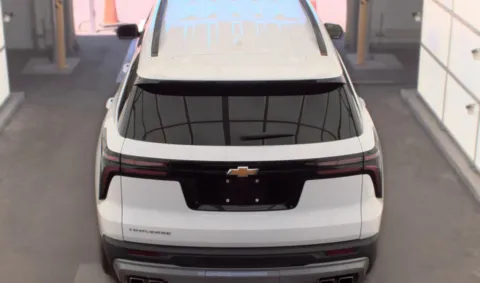 More photos of 2025 Chevrolet Traverse LT at RightDrive - 6930 Alameda, TX