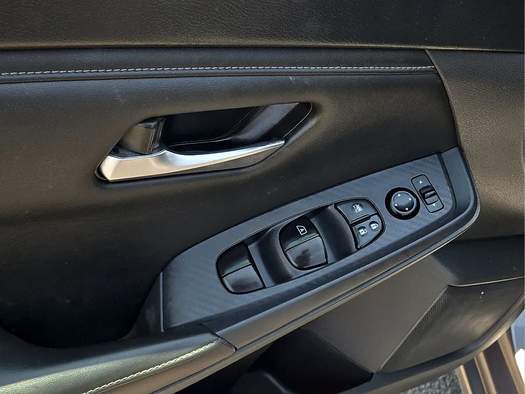 Nissan Sentra photo 17