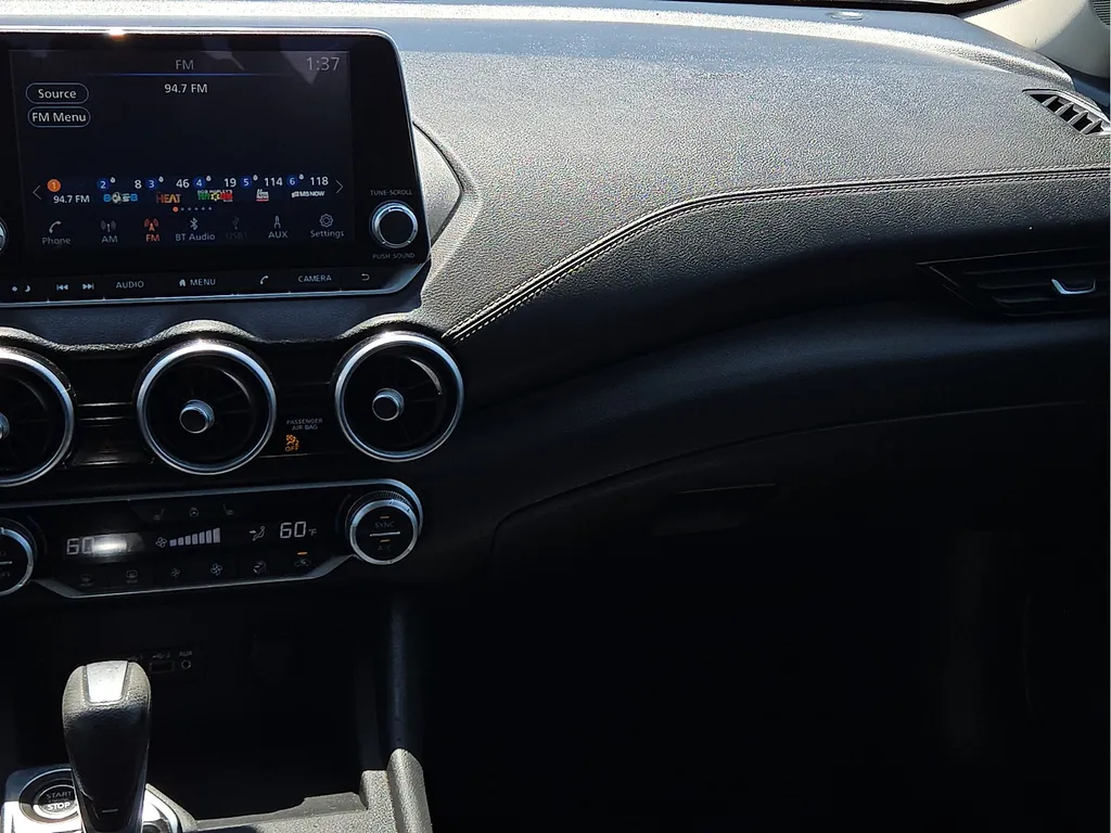 Nissan Sentra photo 15