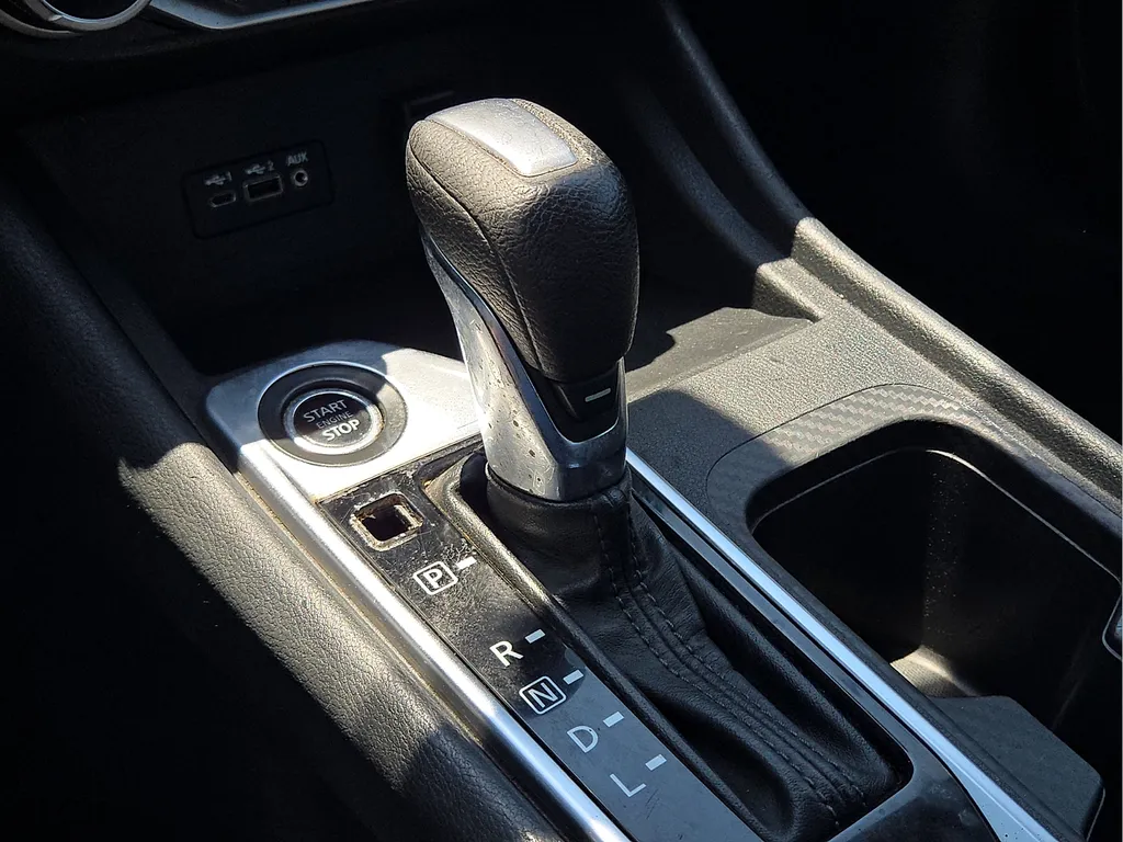 Nissan Sentra photo 25