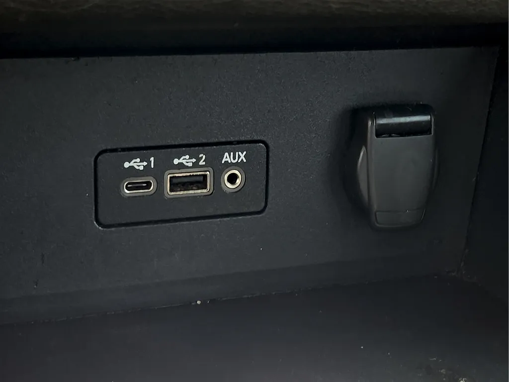 Nissan Sentra photo 21