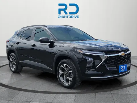 Black 2025 Chevrolet Trax LT for sale in El Paso, TX
