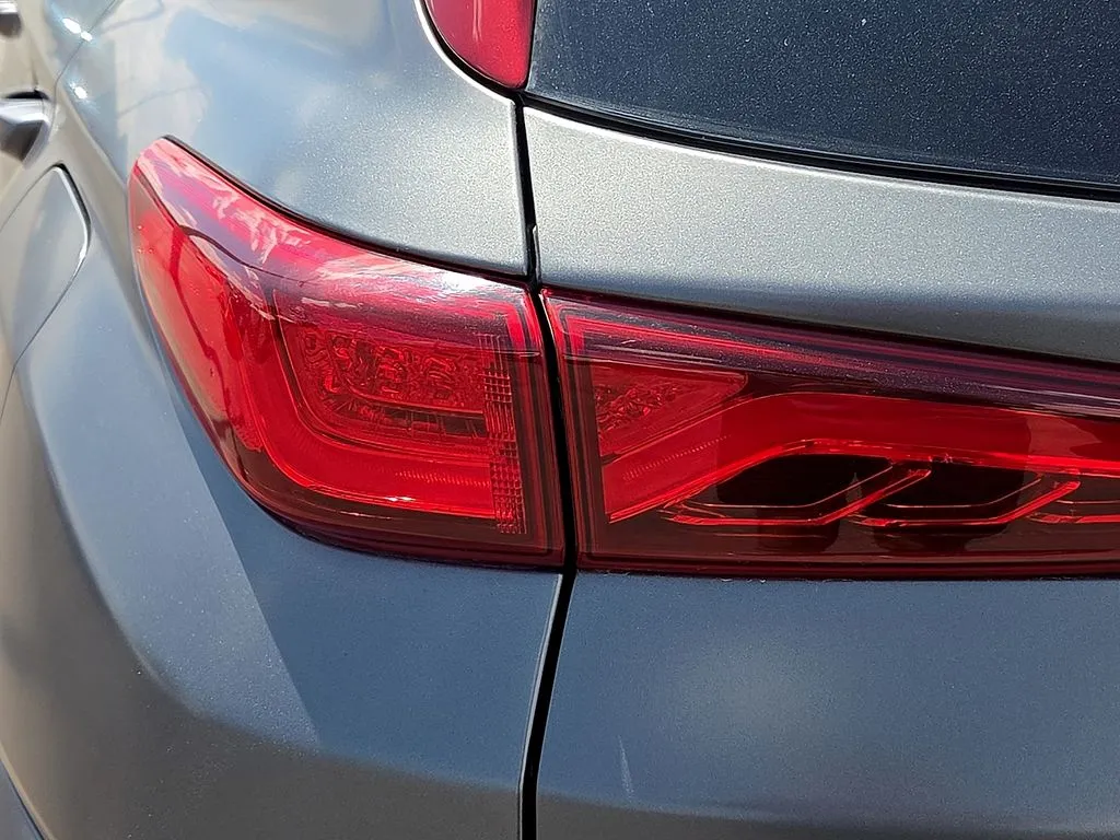 Hyundai Kona photo 11