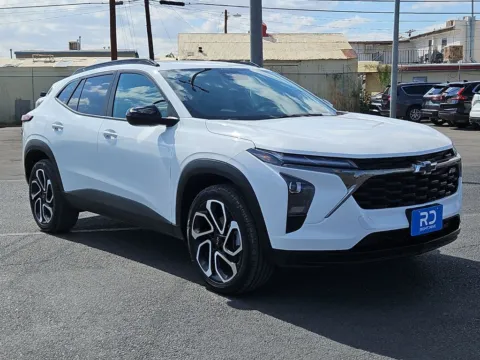 White 2025 Chevrolet Trax 2RS for sale in El Paso, TX