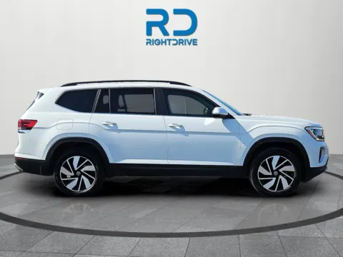 Photos of 2025 Volkswagen Atlas 2.0T SE w/Technology for sale in El Paso, TX at RightDrive - 6930 Alameda