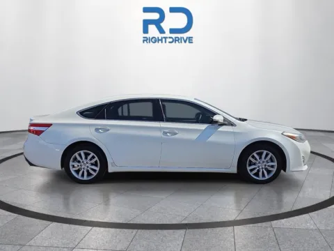 More photos of 2013 Toyota Avalon XLE at RightDrive - 6930 Alameda, TX