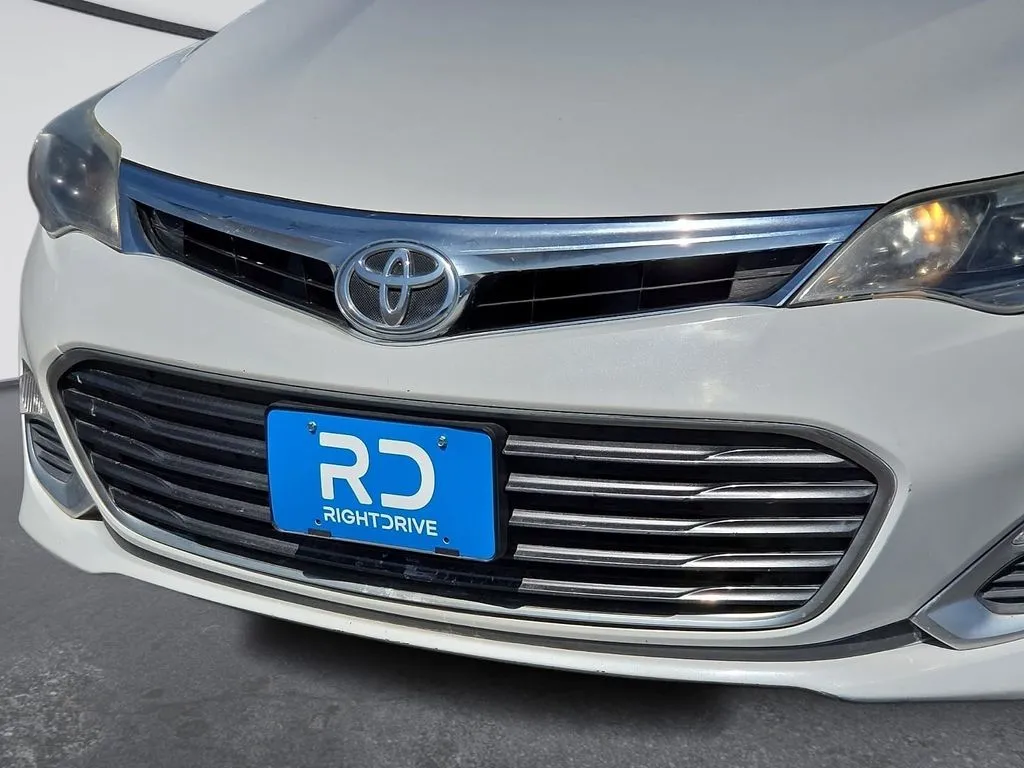 Toyota Avalon photo 7