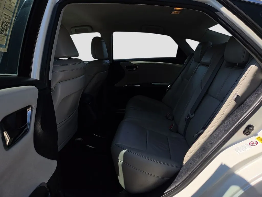 Toyota Avalon photo 14