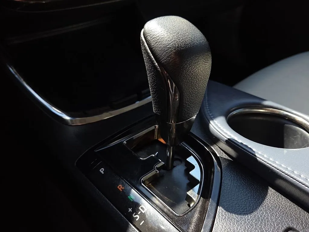 Toyota Avalon photo 25