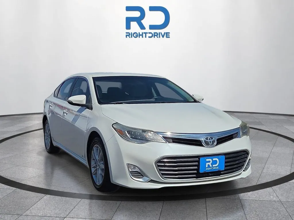 Toyota Avalon photo 6
