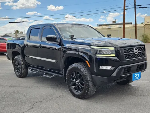 Black 2023 Nissan Frontier SV for sale in El Paso, TX