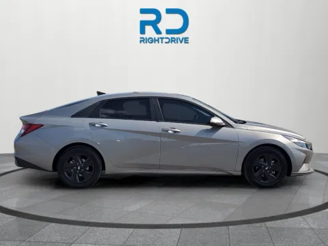 Photos of 2022 Hyundai Elantra SEL for sale in El Paso, TX at RightDrive - 6930 Alameda