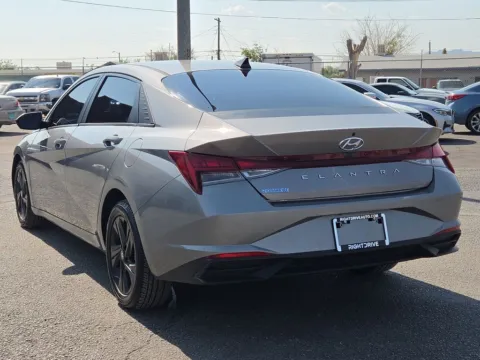 More photos of 2022 Hyundai Elantra SEL at RightDrive - 6930 Alameda, TX