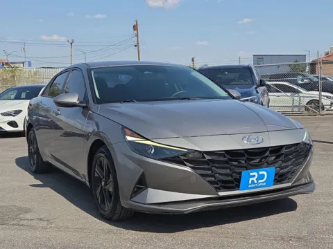 Silver 2022 Hyundai Elantra SEL for sale in El Paso, TX
