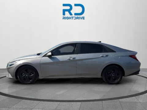 More photos of 2022 Hyundai Elantra SEL at RightDrive - 6930 Alameda, TX