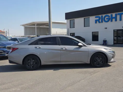 Photos of 2022 Hyundai Elantra SEL for sale in El Paso, TX at RightDrive - 6930 Alameda