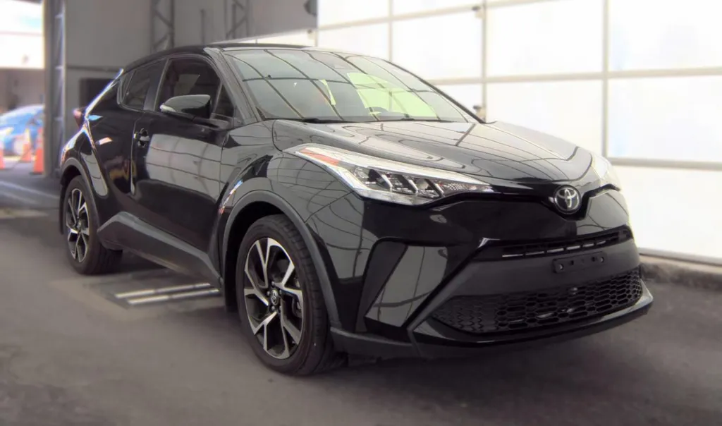 Toyota C-HR photo 4