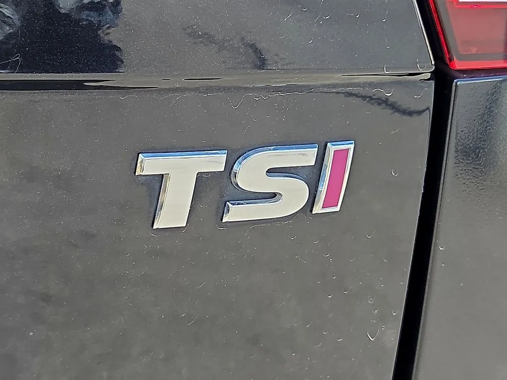 Volkswagen Tiguan photo 12