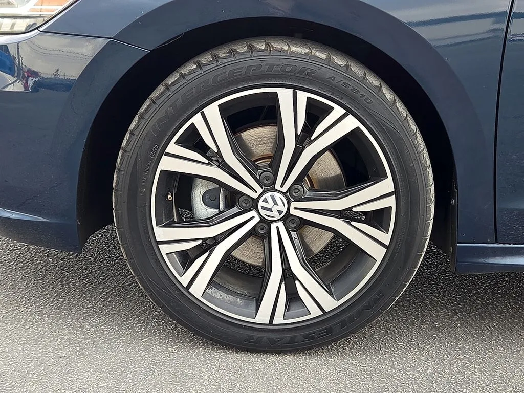 2022 Volkswagen Passat SE - Photo 9