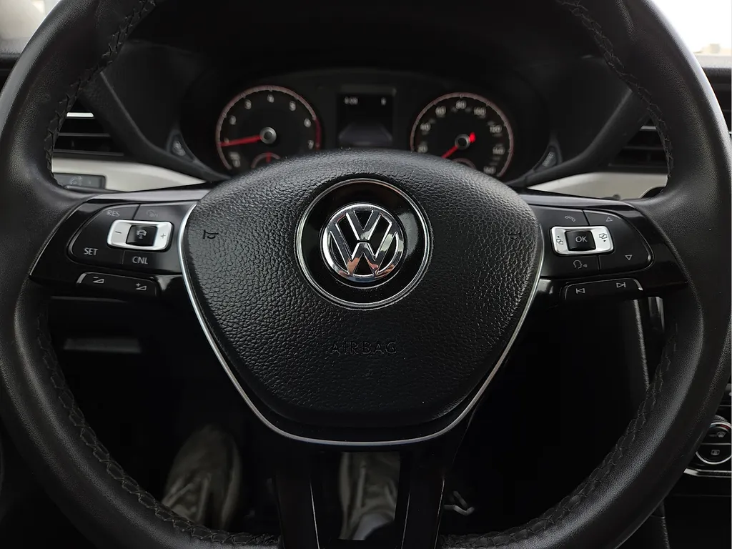 2022 Volkswagen Passat SE - Photo 24