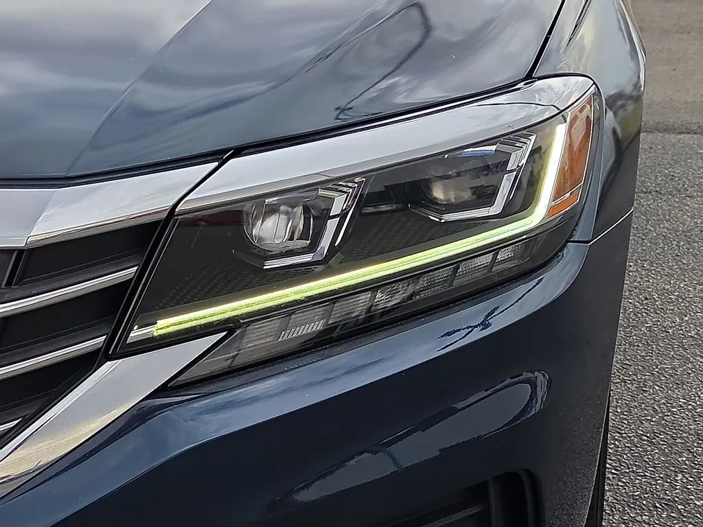2022 Volkswagen Passat SE - Photo 8