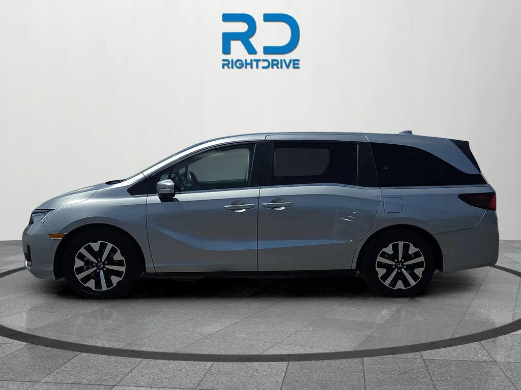 Honda Odyssey photo 5