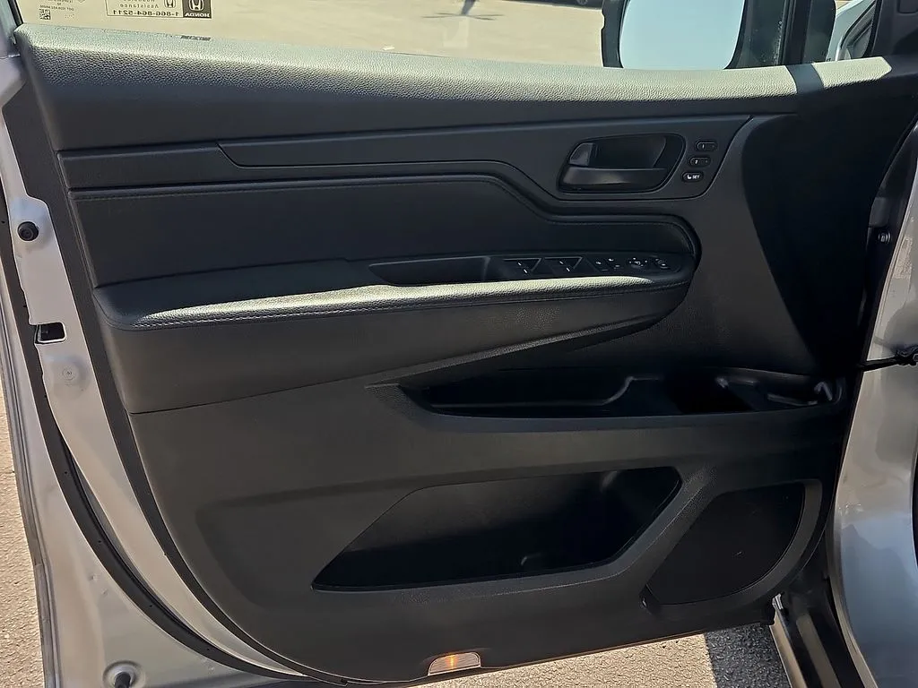 Honda Odyssey photo 16