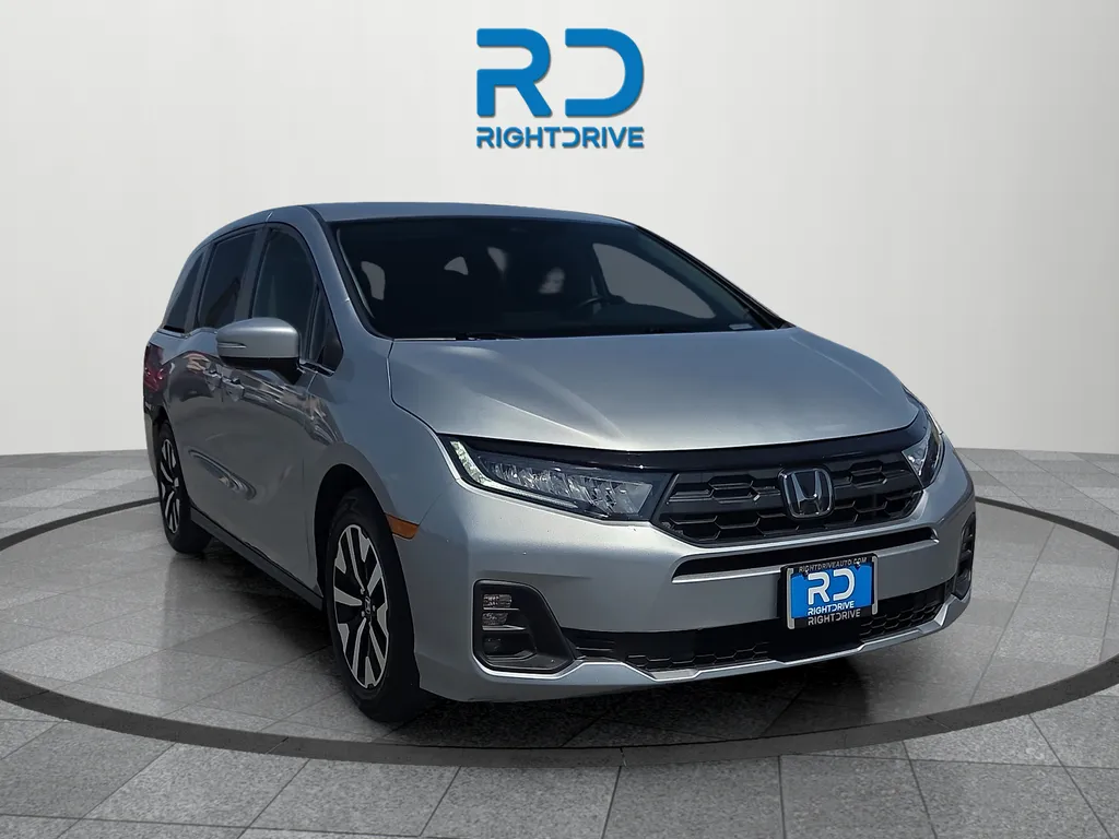 Silver 2025 Honda Odyssey EX-L for sale in El Paso, TX
