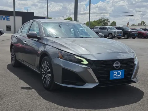Gray 2023 Nissan Altima 2.5 SV for sale in El Paso, TX