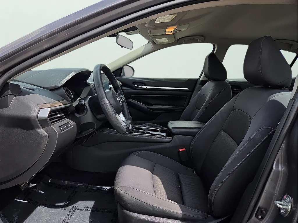 Nissan Altima photo 19