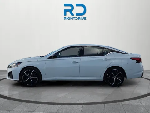 More photos of 2025 Nissan Altima 2.5 SR at RightDrive - 6930 Alameda, TX