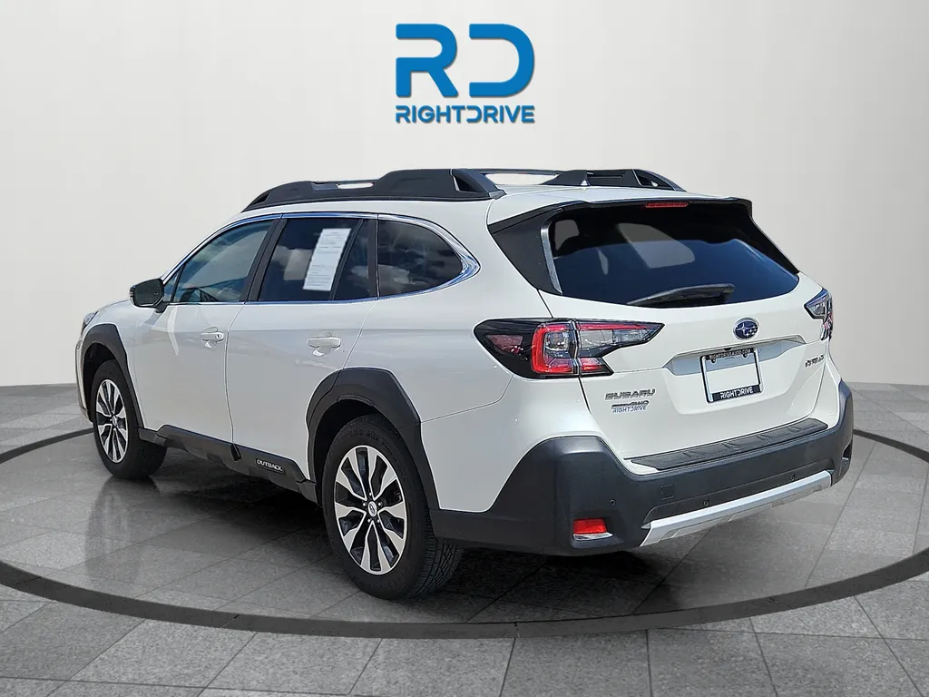 Subaru Outback photo 4