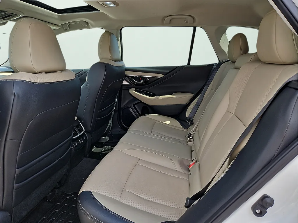 Subaru Outback photo 13