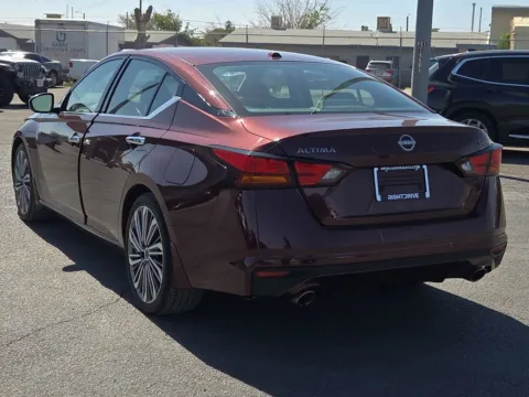 More photos of 2024 Nissan Altima 2.5 SL at RightDrive - 6930 Alameda, TX