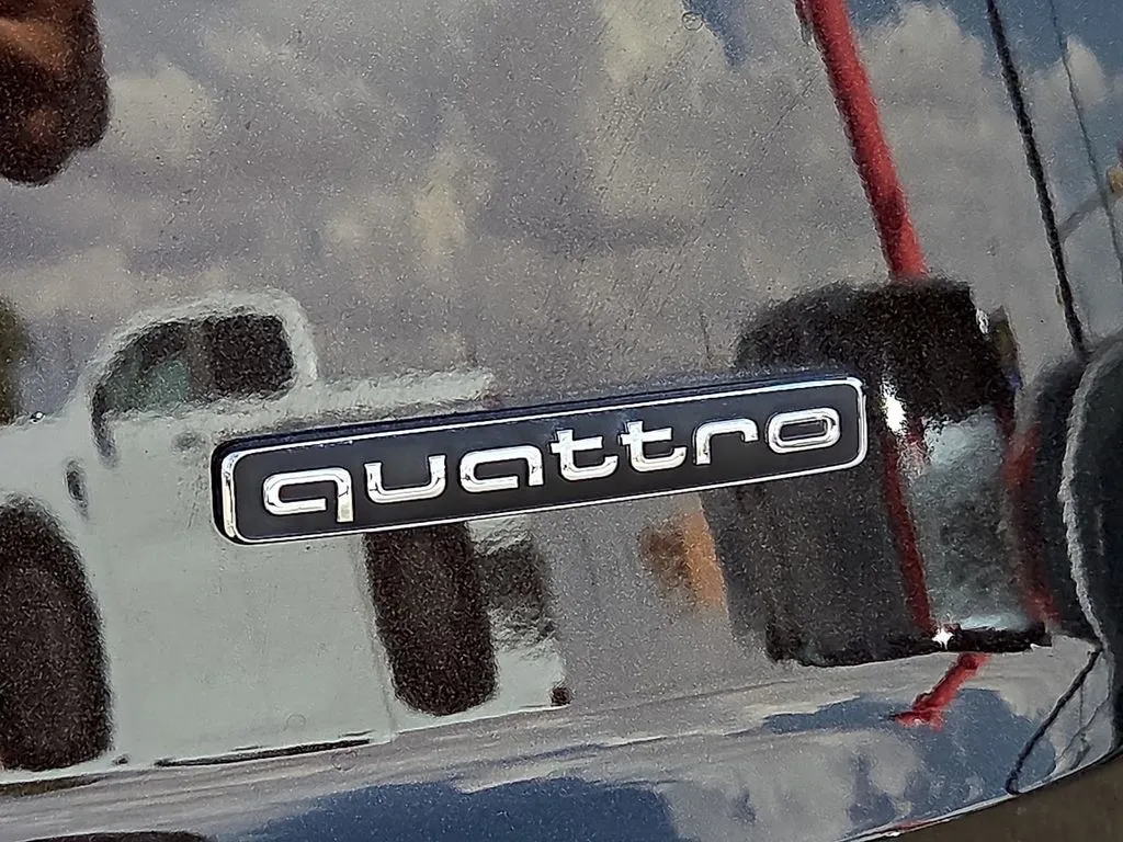 Audi Q7 photo 12