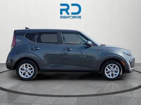 Photos of 2024 Kia Soul LX for sale in El Paso, TX at RightDrive - 6930 Alameda