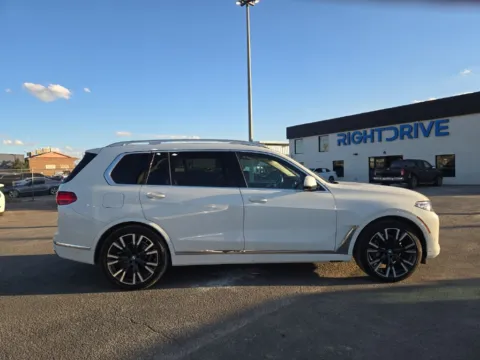 Photos of 2019 BMW X7 xDrive40i for sale in El Paso, TX at RightDrive - 6930 Alameda