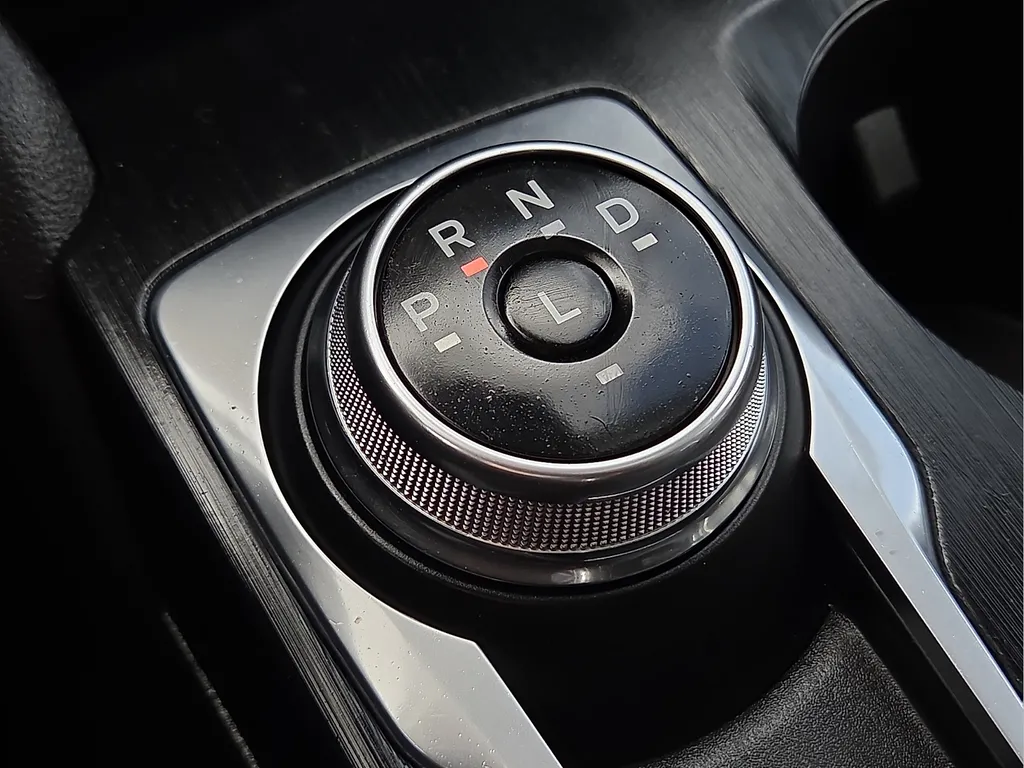 Ford Escape photo 25