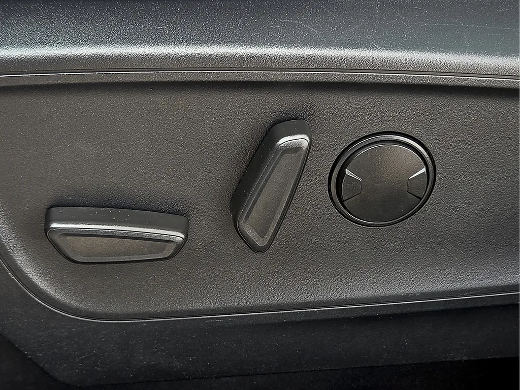 Ford Escape photo 18