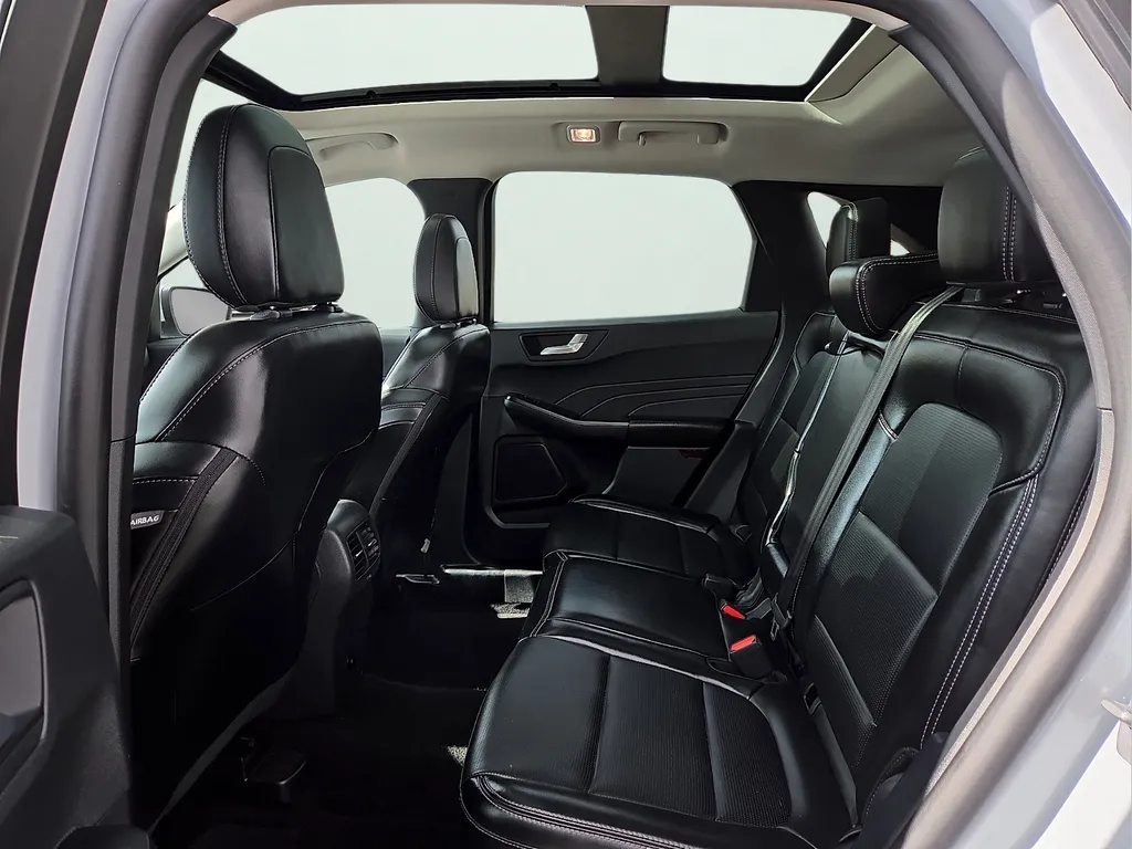 Ford Escape photo 14