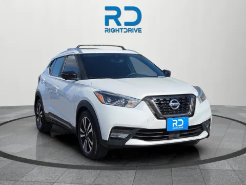 White 2020 Nissan Kicks SR for sale in El Paso, TX