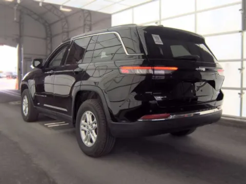 More photos of 2024 Jeep Grand Cherokee Laredo at RightDrive - 6930 Alameda, TX