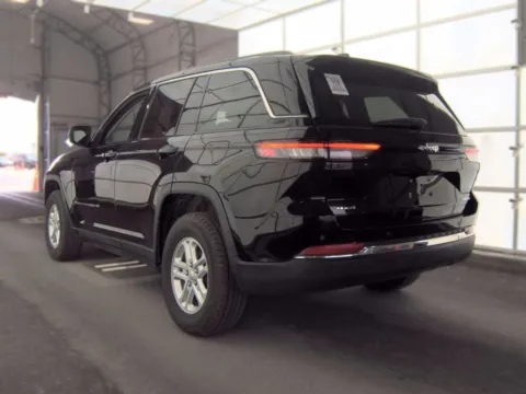 More photos of 2024 Jeep Grand Cherokee Laredo at RightDrive - 6930 Alameda, TX