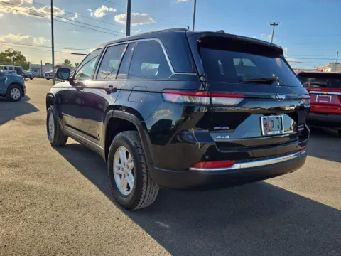 More photos of 2024 Jeep Grand Cherokee Laredo at RightDrive - 6930 Alameda, TX