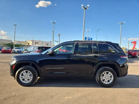 More photos of 2024 Jeep Grand Cherokee Laredo at RightDrive - 6930 Alameda, TX