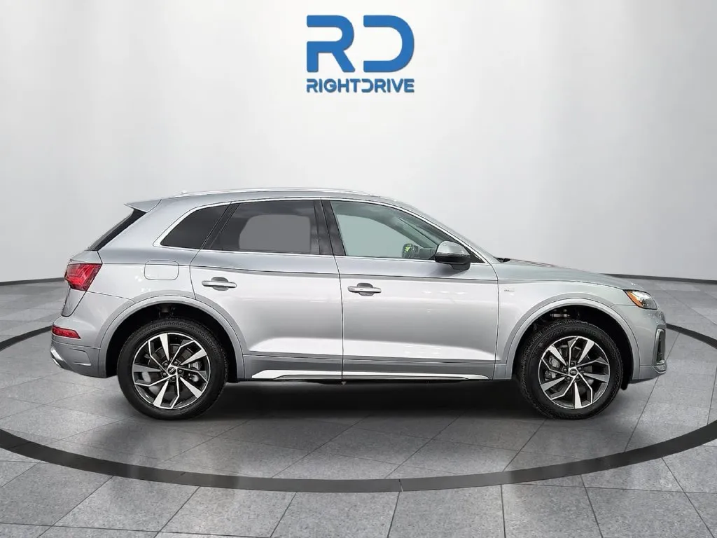 Audi Q5 photo 2